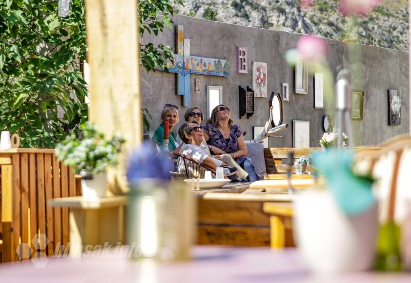 Mostar: Otvoren prvi restoran u kojem rade osobe s invaliditetom